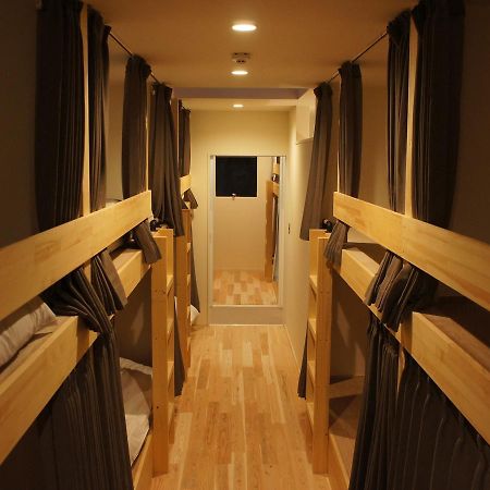 Hostel Hyaku Ōsaka Exterior foto